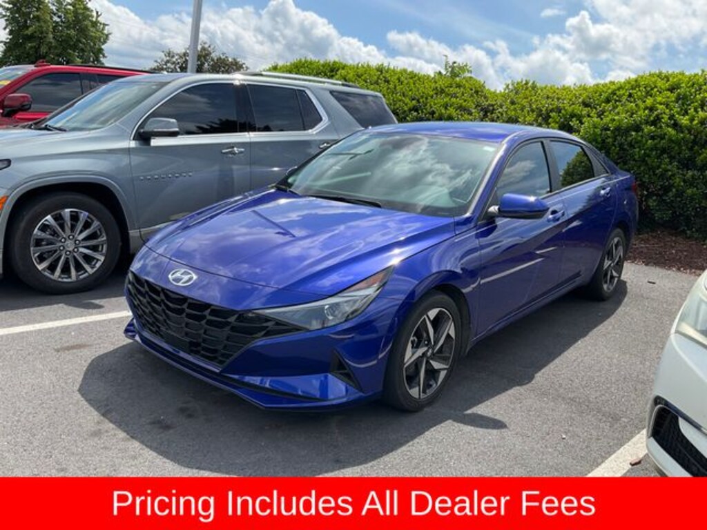 Used 2023 Hyundai Elantra SEL Sedan
