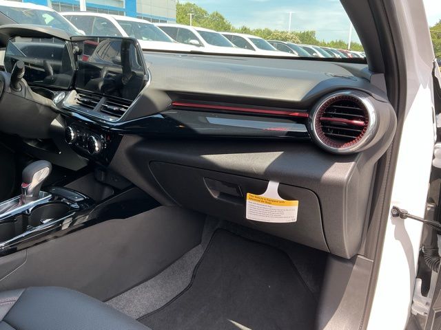 2026 Chevrolet Trax RS - Photo 17