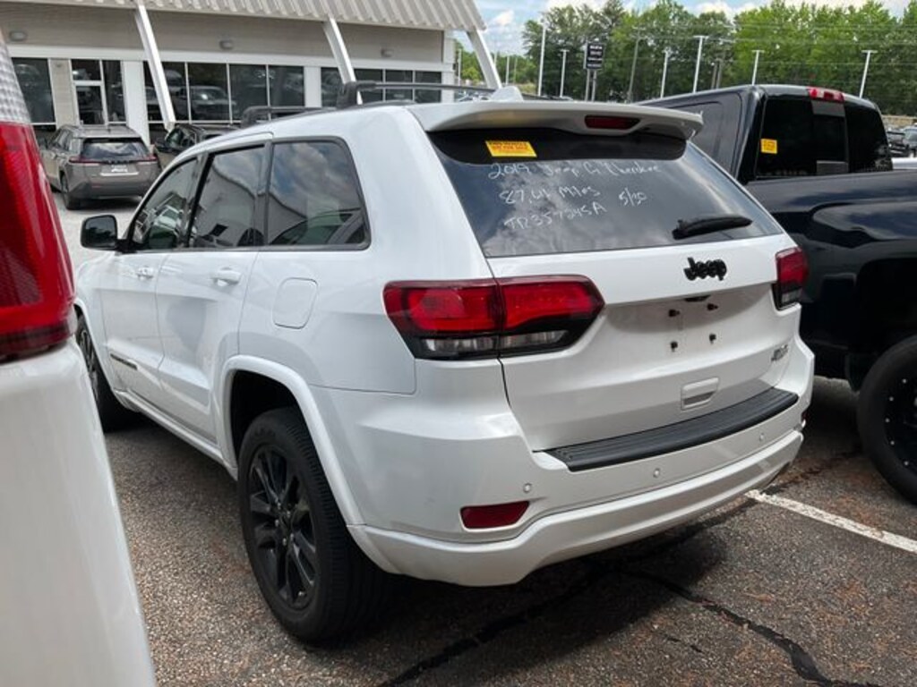 Used 2019 Jeep Grand Cherokee Altitude SUV