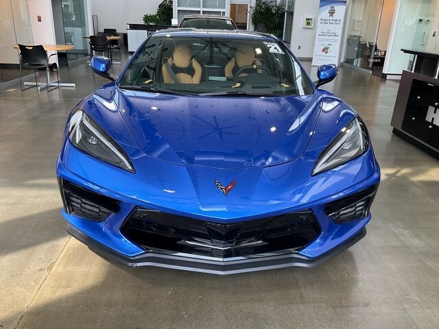2021 Chevrolet Corvette Stingray 2LT photo 2