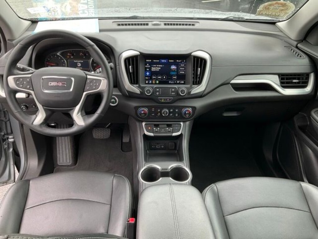 Used 2024 GMC Terrain SLT SUV