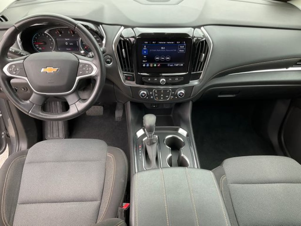 Used 2021 Chevrolet Traverse LT SUV