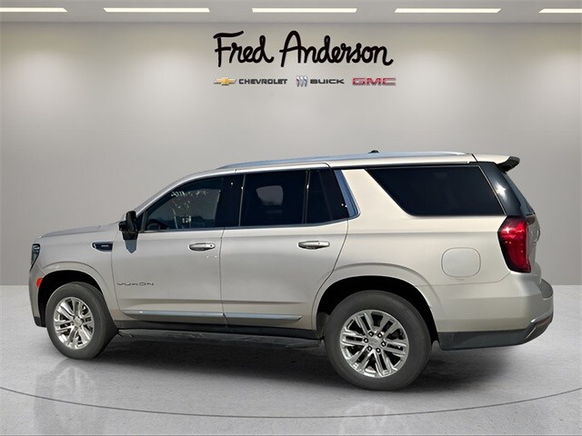 2023 Gmc Yukon SLT photo 2