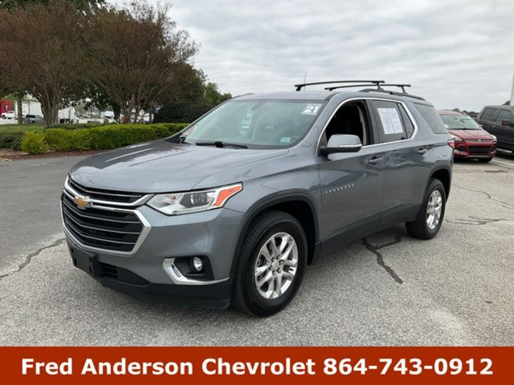 Used 2021 Chevrolet Traverse LT SUV
