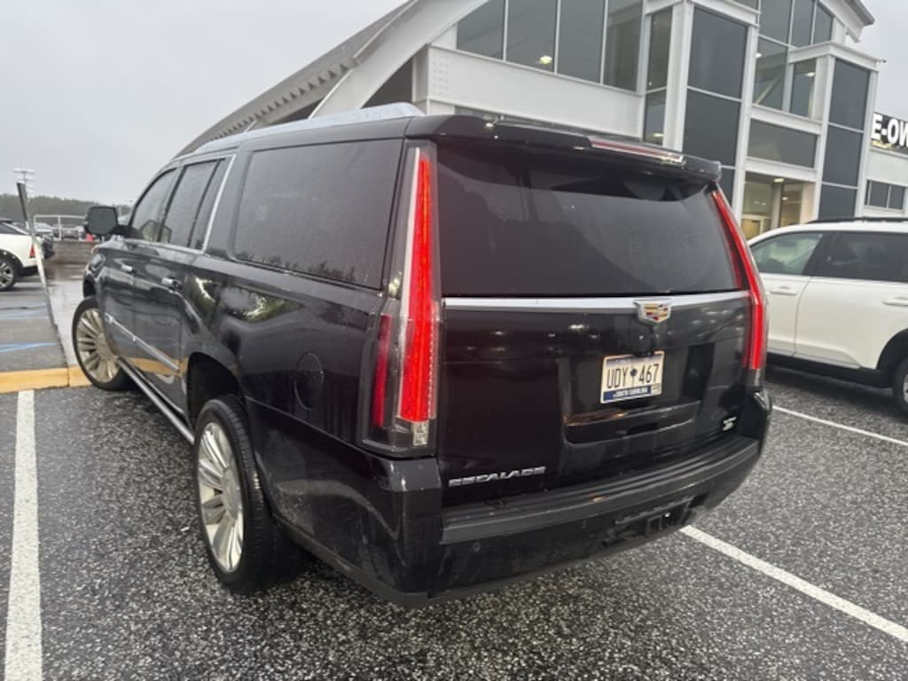 Used 2017 Cadillac Escalade ESV Platinum Edition SUV