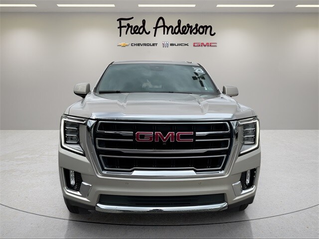 2023 Gmc Yukon SLT photo 2