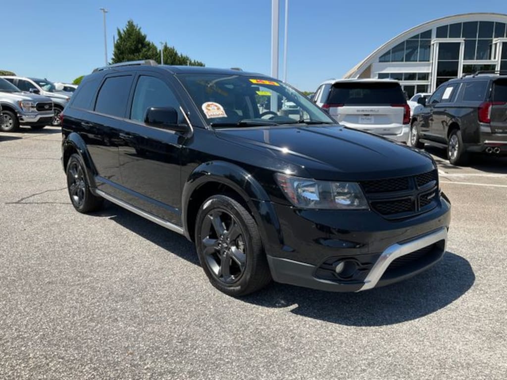 Used 2018 Dodge Journey Crossroad SUV