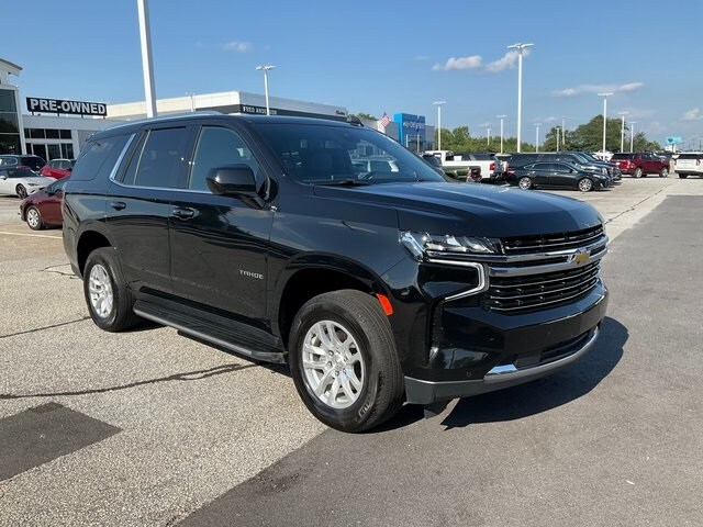 2024 Chevrolet Tahoe LT photo 3