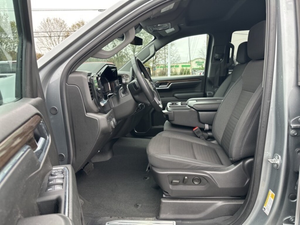 Used 2025 Chevrolet Silverado 1500 LT Truck