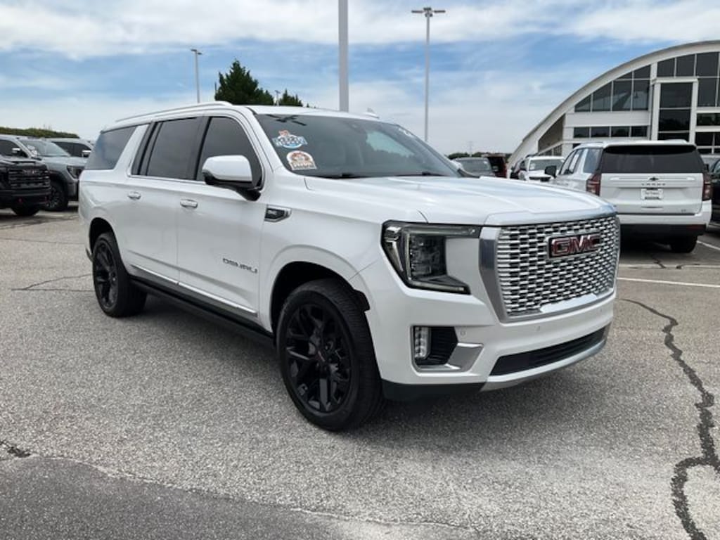 Used 2022 GMC Yukon XL Denali SUV