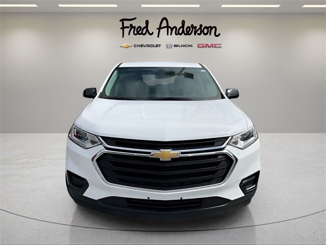 2020 Chevrolet Traverse LS photo 2