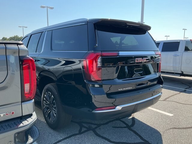 2025 Gmc Yukon XL photo 3