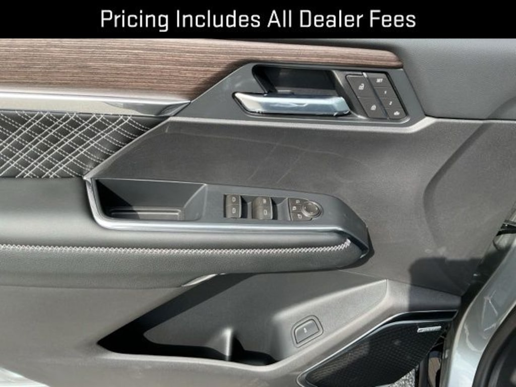 New 2026 GMC Acadia Denali SUV
