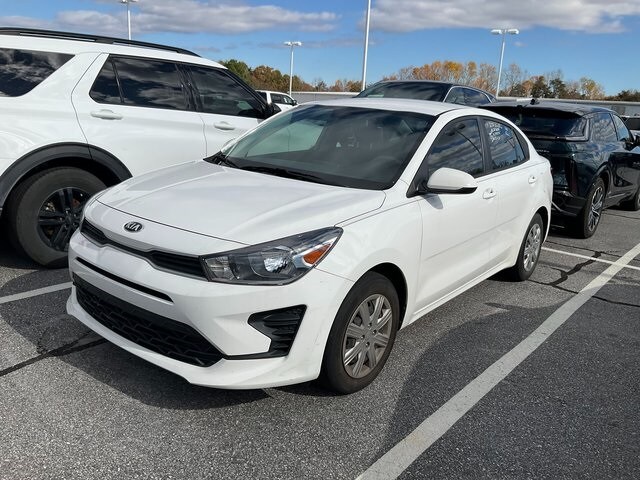 2021 Kia Rio LX photo 3