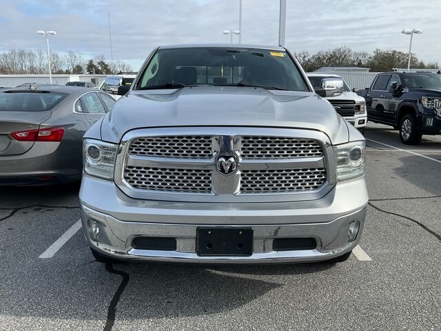 2015 Ram 1500 Laramie photo 2