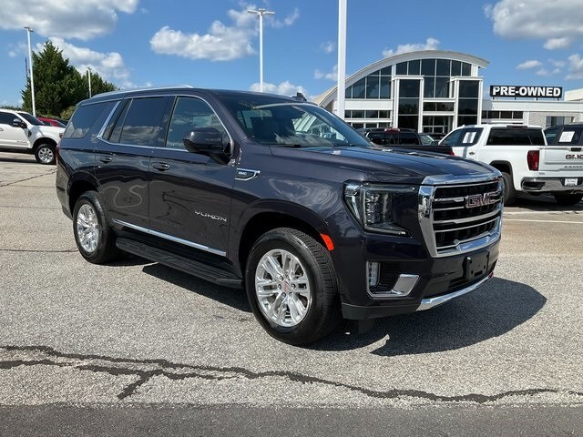 2024 Gmc Yukon SLT photo 3