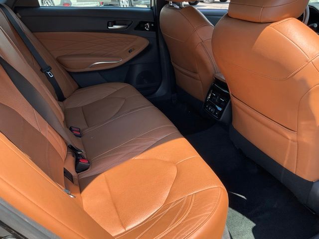 2019 Toyota Avalon 19