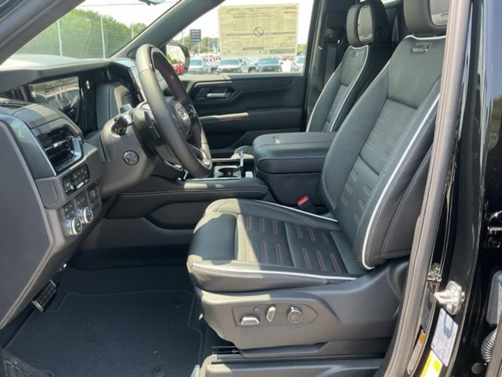 New 2026 GMC Yukon AT4 Ultimate SUV