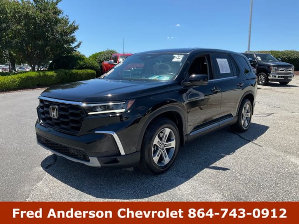 Used 2025 Honda Pilot EX-L SUV