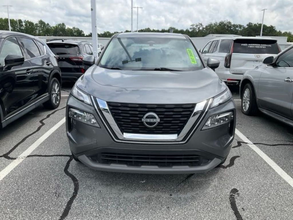 Used 2023 Nissan Rogue SV SUV