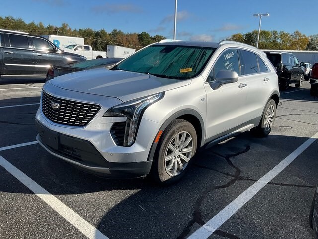 2020 Cadillac XT4 Premium Luxury photo 2