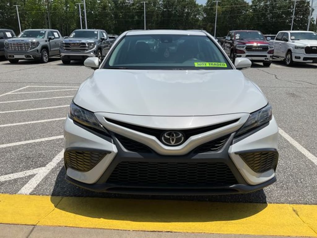 Used 2024 Toyota Camry SE Sedan