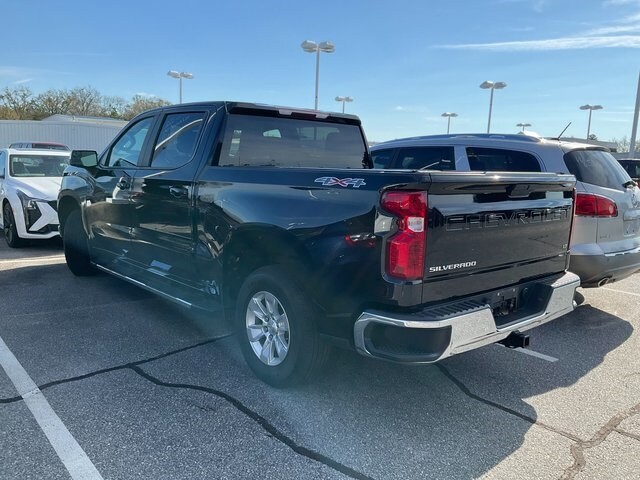 2021 Chevrolet Silverado 1500 LT photo 4