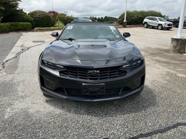 2023 Chevrolet Camaro LT1 photo 2