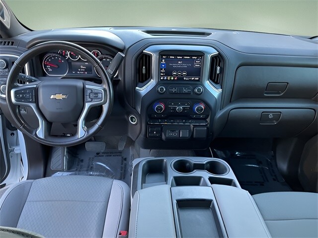 2022 Chevrolet Silverado 1500 LT photo 4