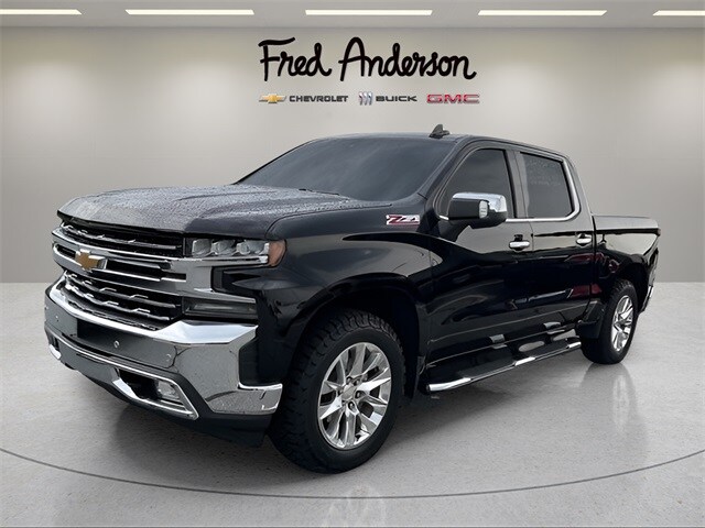 2022 Chevrolet Silverado 1500 LTZ photo 3