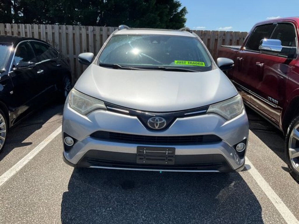 Used 2018 Toyota RAV4 XLE SUV