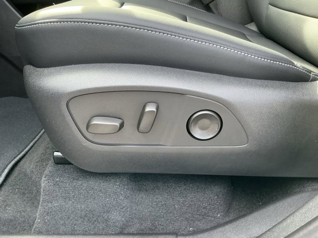 New 2027 Chevrolet Traverse LT SUV