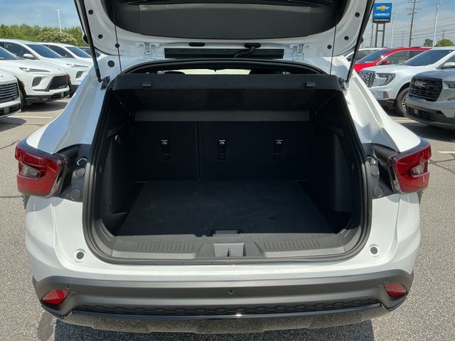 2026 Chevrolet Trax RS - Photo 14