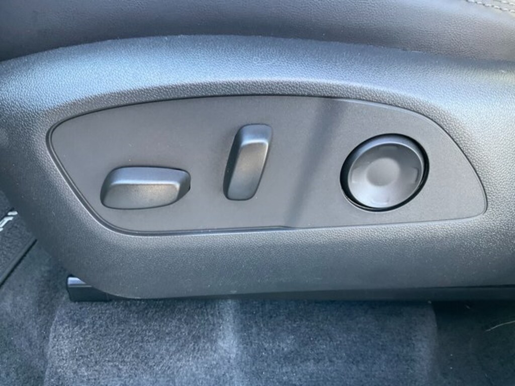 New 2026 GMC Acadia Denali SUV