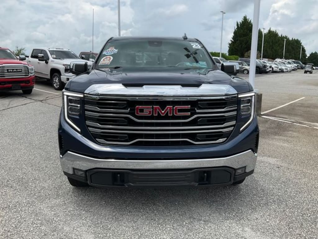 Used 2023 GMC Sierra 1500 SLT Truck