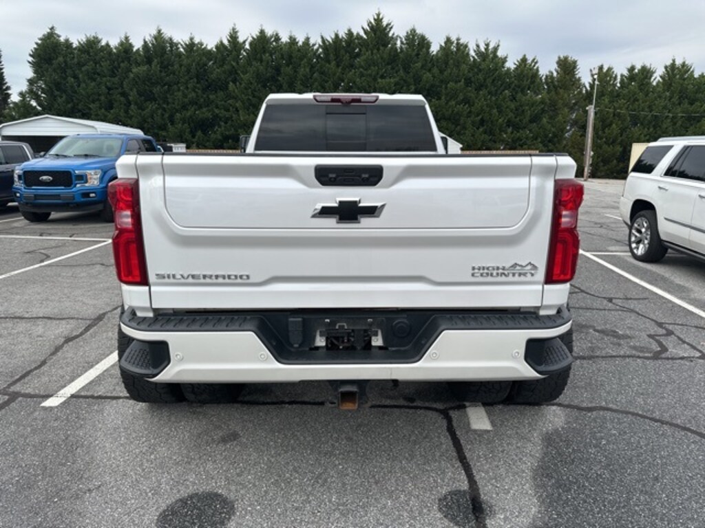 Used 2022 Chevrolet Silverado 3500HD High Country Truck