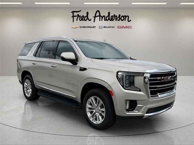 2023 Gmc Yukon SLT photo 3