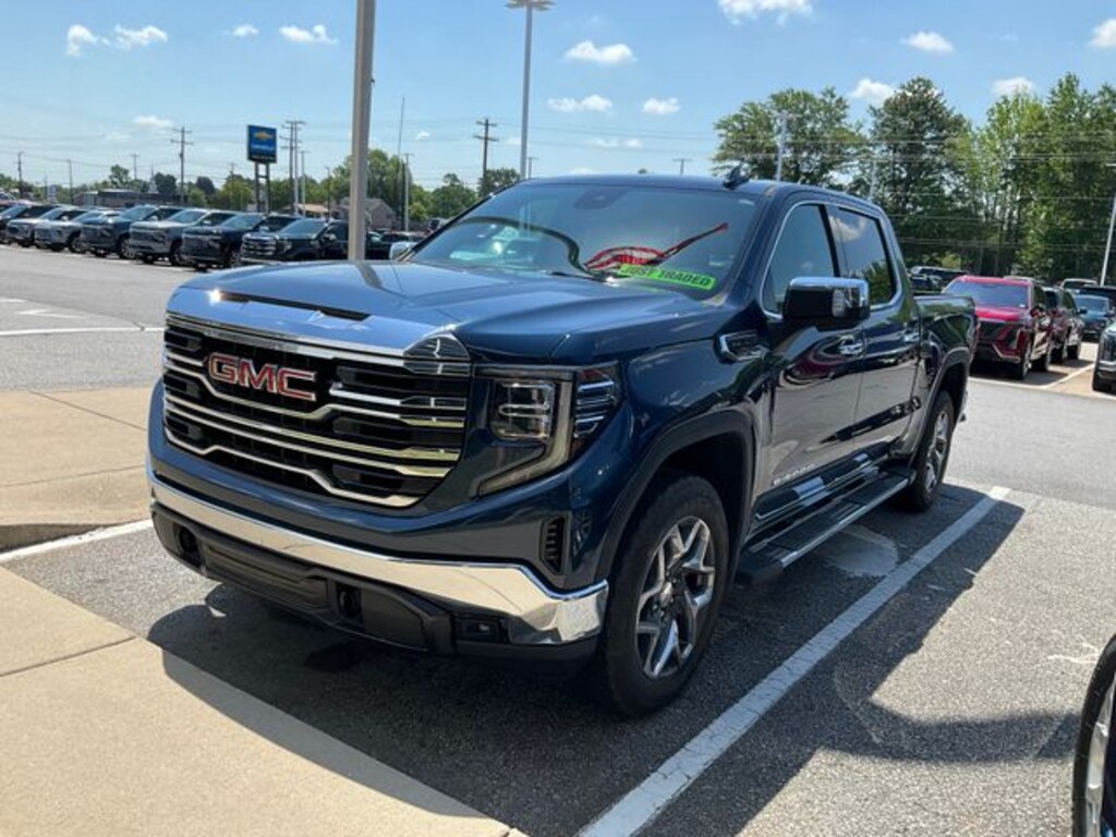 Used 2023 GMC Sierra 1500 SLT Truck