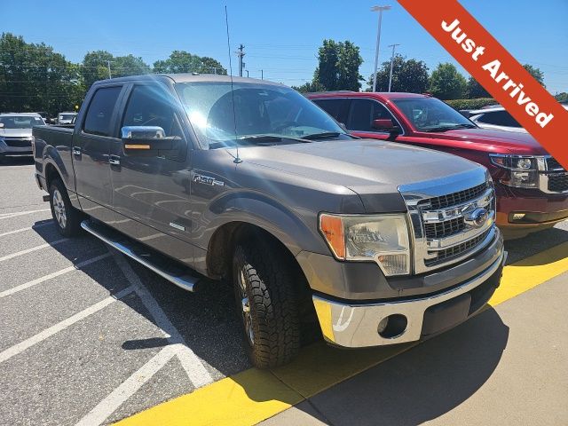 2013 Ford F-150 XLT SuperCrew 145-in's photo