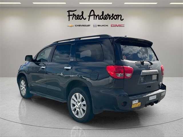 2011 Toyota Sequoia Platinum photo 4