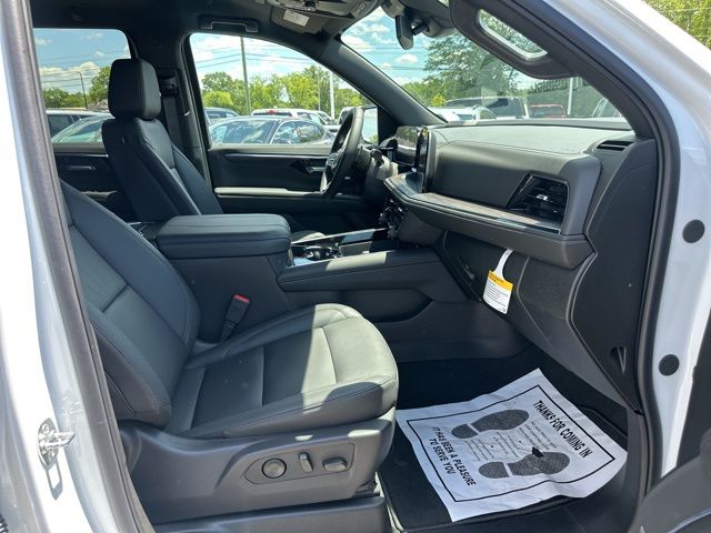 2025 Chevrolet Tahoe LT - Photo 25