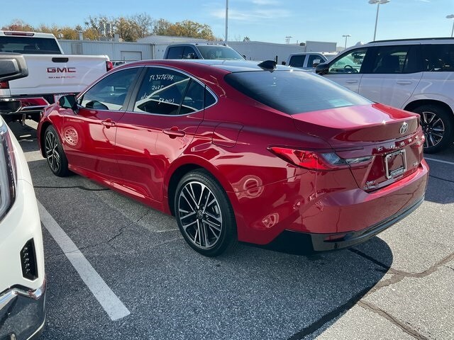 2025 Toyota Camry Hybrid SE photo 4