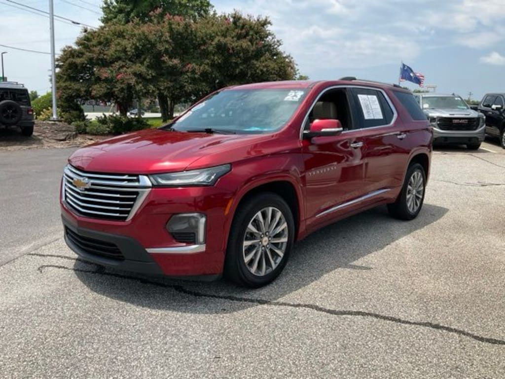Used 2023 Chevrolet Traverse Premier SUV