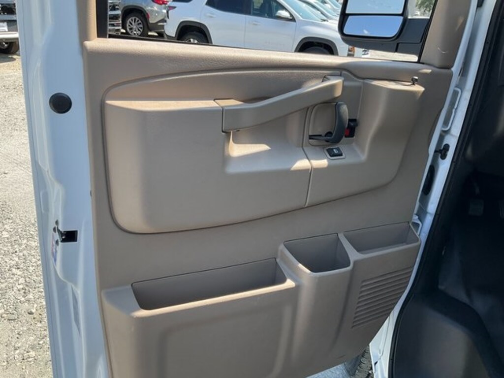 New 2025 GMC Savana 2500 Work Van Cargo Van