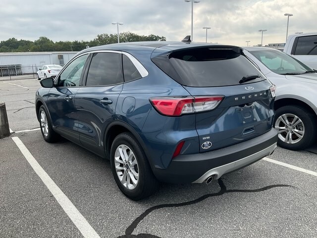 2020 Ford Escape SE photo 2