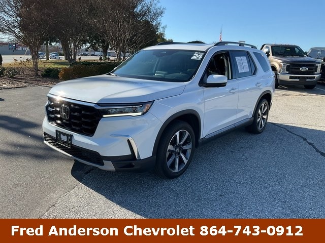 2024 Honda Pilot Elite's photo