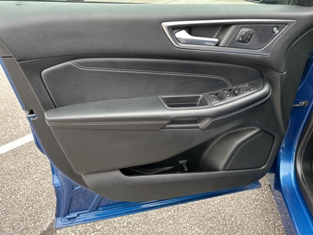 Used 2022 Ford Edge Titanium SUV