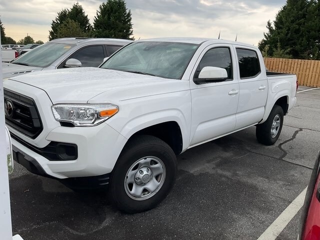 2021 Toyota Tacoma 4x4 SR photo 3