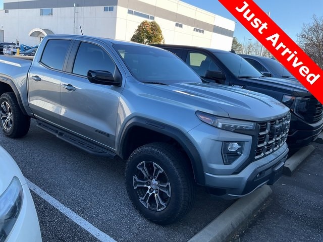 2024 GMC Canyon AT4's photo