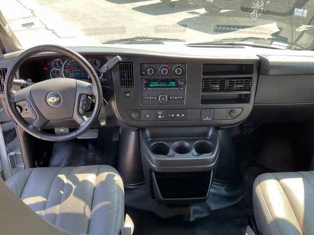 2023 Chevrolet Express 2500 Work Cargo Van photo 4